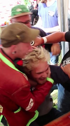 Which nation will have the best support at the KLASK World Championship? We have 21 nations represented at the World Championship this year and we cannot wait to welcome them all to Finland! 🇦🇺 🇦🇹 🇨🇱 🇩🇰 🇪🇪 🇫🇮 🇫🇷 🇩🇪 🇭🇺 🇮🇹 🇯🇵 🇱🇻 🇱🇹 🇳🇴 🇵🇱 🇵🇹 🇪🇸 🇸🇪 🇨🇭 🇬🇧 🇺🇸 #KLASKWC23 #KLASK #celebration | KLASK