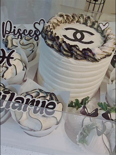 Marizoloonz Supreme Chanel Bento Birthday Box