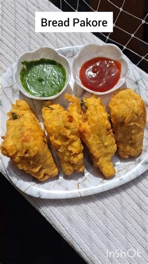 Yummy bread pakora recipe for your sundays😋Like,Share&Subscribe🫶🏻 #breadrecipe #pakore #recipe #food