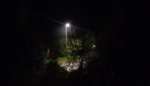An unusually strong windstorm for late May, has reached UK and Ireland yesterday and tonight. The video is from Scotland, where wind speeds over 110km/h were reported, along with flooding events. Thanks to LouLou Taylor for sending the video. Posted with permission. | SWE severe-weather.eu