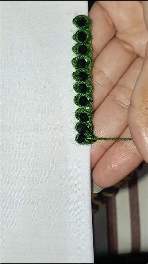 I'm in love with this such a beautiful hand embroidery borderline design #britishhandmade #handiwork