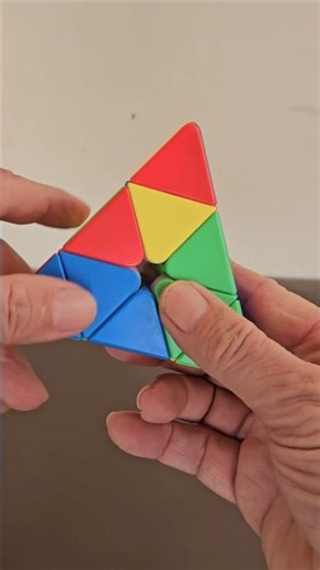 resolvendo o pyraminx 3x3 #cubomágico