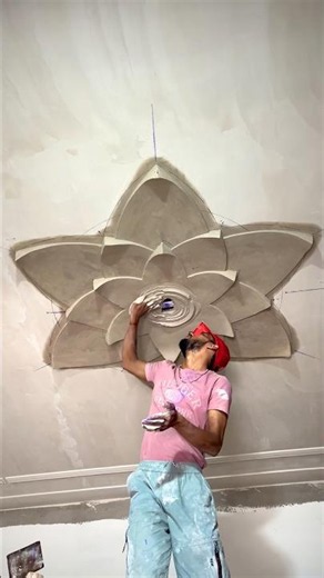 Pure elegance on the ceiling. 🪷pop design lotus flower kamal fool design #interiordesign #art