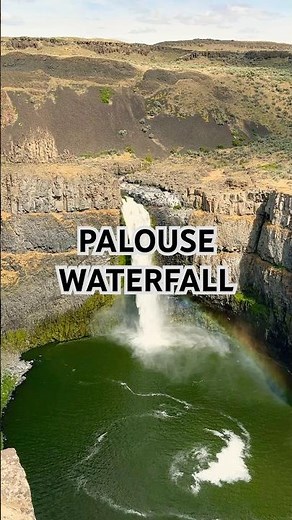 PALOUSE FALLS CASCADING INTO A BIG CANYON, WA