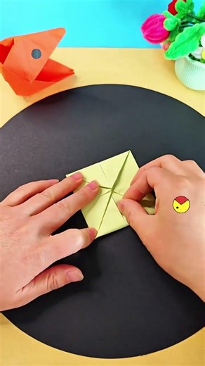 How many of the fun Pac-Man origami that you can learn at a glance and the memories of Pac