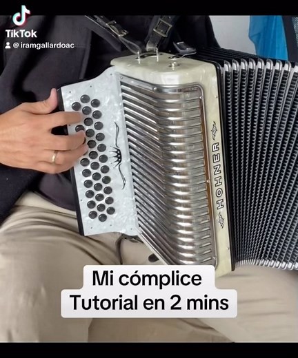 72 reactions | Mi cómplice - Tutorial en 2 minutos. Inscríbete a mi curso completo en Udemy. | Iram Gallardo | Facebook