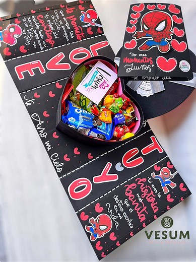 Tarjeta Personalizada del Hombre Araña en Cusco
