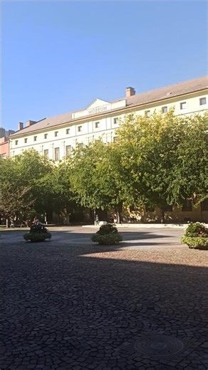 Na trgu Lajoša Košuta, Solnok, Mađarska