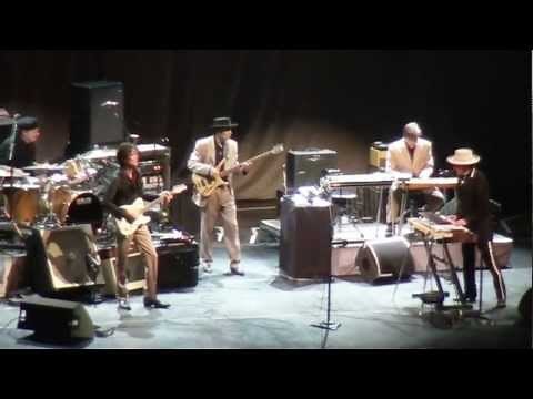 Thunder On The Mountain - Bob Dylan - Berlin 29.10.2011
