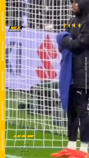 Nex Sports 21 on Instagram: "¿VIVEZA O VERGÜENZA EN LA FINAL? 🇸🇳🇲🇦 ¡Escándalo total en la final entre Senegal y Marruecos! 🚨 Lo que debía ser un duelo de gigantes se vio manchado por el “jugador número 12”. Un recogepelotas intervino deliberadamente para frenar el ritmo del partido, desatando una tangana que casi se le va de las manos al árbitro. 🥊⚽️"