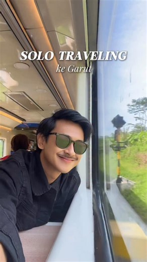 B O Y on Instagram: "Kali ini gue Solo Traveling ke Swiss van Java alias Garut✨ Bener sih Garut itu definisi paket lengkap! banyak spot hijau yang view yang ga kalah cakep dari Swiss🤩 Setelah gue cobain, ternyata solo traveling tuh seru banget!! asal perginya naik @kai121_ #AyoNaikKereta #NaikKeretaYuk #JalanJalanNaikKereta #KeretaIndonesia #TravelByTrain #LiburanNaikKereta"
