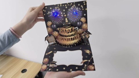HigzYovn Graduation Cards 2025 Pop Up Congrats Grad 2025 Greeting Card with Lights & Music Graduation Thank You Cards 2025 College Card High School Card (black goold)