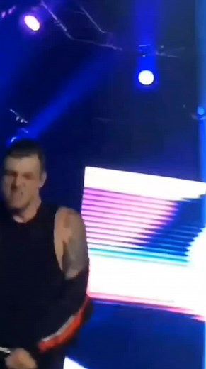 Nick Carter's Emotional Moment at NAIA Airport