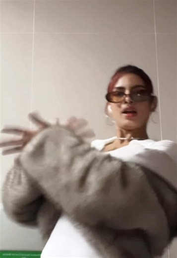 Black Swan Dance Battle in Brazil with Sriya