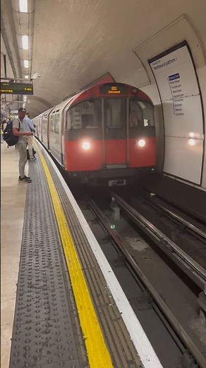 London Underground | Trains | Piccadilly Line