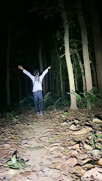 Kumat dulu sebentar..biar rilek🙏#deadpool #deadpool #deadpooldance #livehorormalamini #livehororindonesia #horortiktok #kontenhoror #arganimisteri #eksplorehantu #realeksplore #liveseram #eksplorehantu #txm #txmcore #arganicore #pargoy #pargoyy #deadpool