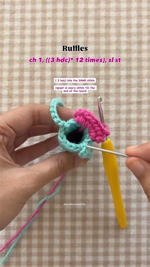 EASY & beginner friendly crochet LIPBALM HOLDER bagcharm 🎀🤍 #crochetforbeginners #shorts