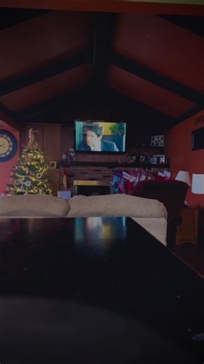 🎄☕ Christmas Eve vibes: slept in, no work, coffee at home, bed head included 😆 Wishing everyone a great day this holiday season. Enjoy the time with family and friends, lots of laughs, good food, and zero stress (or close to it). Cheers to a cozy Christmas Eve! 🎁🎅🏼 | Don Nuttle