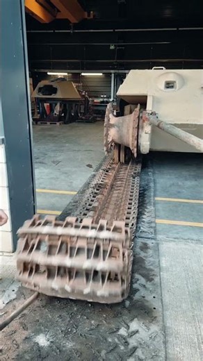 The tracks are off! #thetankmuseum #ktv2 #germantanks #workshop #restoration #kingtiger