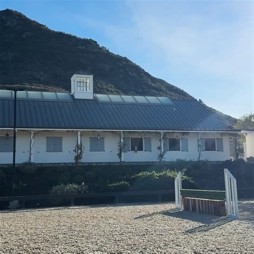 Jessica Springsteen on Instagram: "California tour so far🌞🐎🌺 🌴"