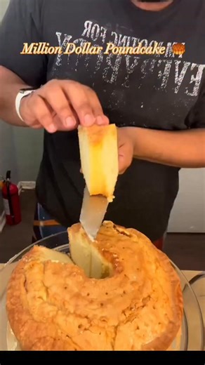 Bring this poundcake to your holiday table! Grab this recipe and 50 more Christmas & winter poundcake recipes: https://jaffrywardjr.gumroad.com/ Save 10% with code “Thanks10”! Baking memories starts with one slice. This Million Dollar Poundcake lives up to its name—rich, dense, velvety smooth, and loaded with that Southern-made flavor that screams luxury in every slice. Perfect for BBQs, family reunions, Sunday dinners, or any summer gathering where you wanna show out. Serve it plain, with fresh