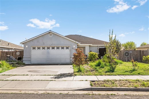3240 4th St, Biggs, CA 95917 - MLS 226031934 - Coldwell Banker