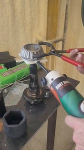1.4M views · 4.4K reactions | Heat is always your friend and the Bolt Buster helps to prevent over heating the bearing #heat #bearing #boltbuster #friend #diesel #dieselmechanic #truck #trucks #auto #dieseltr | Isaac | Facebook