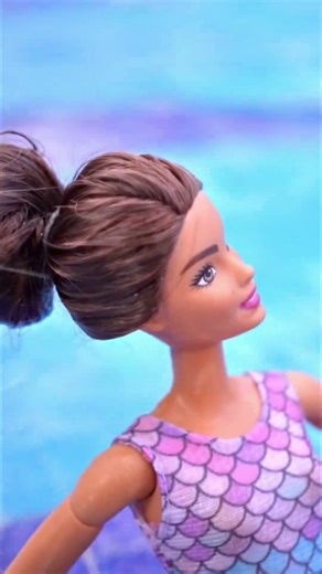 Barbie piensa que Ken no está siendo honesto con ella