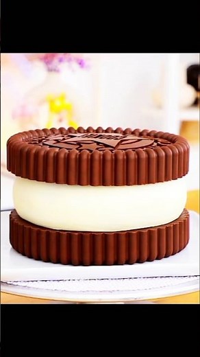 Making A GIANT Oreo Cake! 🍪🤯