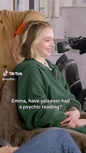 Plática de Emma Myers y Jennifer Garner 🤩🤩 #facebookreels #familyswitch #famosas #Samsung #love #reels #videosvirales #samsunggalaxy #LikeYComparte #Netflix Netflix Family Samsung Netflix Facebook Instagram @destacar @seguidores | Emma Myers Fam
