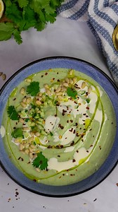 This isn’t your typical summer soup… but don’t knock it till you try it. 🥑✨ Creamy, zesty, and ready in just 10 minutes, this Chilled Avocado Soup is your new hot-day hero. Blended with yoghurt, lemon, fresh coriander, and avocado, it’s light, refreshing, and so satisfying. Topped with cucumber, toasted pine nuts, and a pinch of chilli for a bit of crunch and heat. You can easily make it thinner by adding more veggie stock — perfect to suit your taste. 🌞 Save this recipe for summer hot days! F