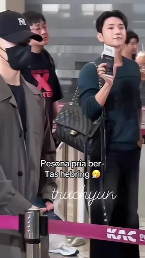 Tas SlingBag Hitam Khas Joshua Seventeen