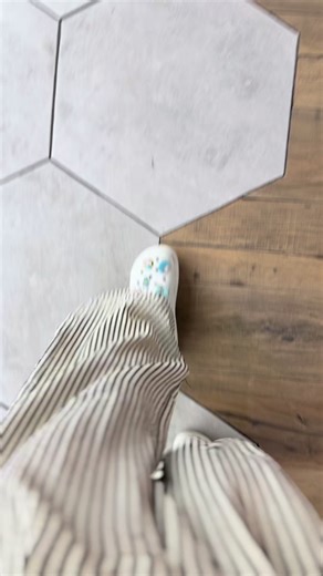 Lafy stripe pants texture, komen bb tb yaaa Join live ka Ndess bestull