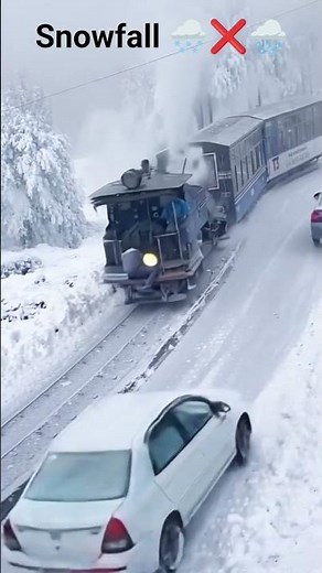 Snowfall on Darjeeling Himalayan Railway | The Toy Train in Winter Wonderland #darjeelinghimalayan