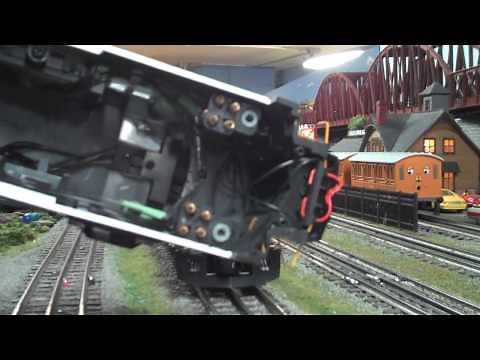 Fixing the ditch lights on an MTH locomotive