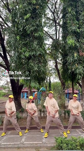 Stunning TikTok Dance Moves by Beautiful Girls