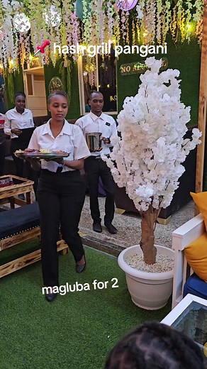 huu ndio mwaka wa new platters we have magluba that originate from middle East meaning upside down with mixture of rice and meat. price 2400 for 2 people call 0742479478 for orders and delivery #goodvibes #holidaycountdown ##swahilitiktok #nairobitik #swahilitiktok #merrychristmas #fyp #newfood #kenyantiktok