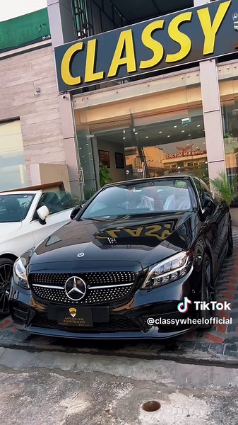Cabriolet trio At Classy Wheels