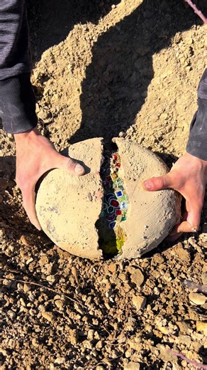 Treasure hunting crystals #treasurehunting #metaldetecting #crystals #treasurehunt