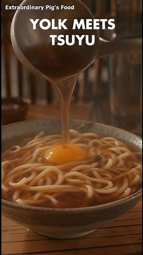 Pouring Tsuyu Over Tsukimi Udon Yolk-Pure Satisfaction 🍜
