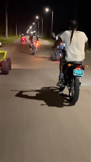 Right now road is da road🇧🇸🚨 ,east side smoke🔥💨don’t buy ya bike den 🛞 | Draco Glo