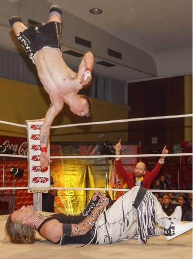 AWA Battle For Glory brought some massive hits and big surprises through the night. Missed the action? 🎥 Watch the full live stream on our YouTube channel. YouTube link available in our bio. 📌 Next show is on the 3rd of Dec. Lock in the date. Follow us for more information. If it ain’t AWA, it ain’t real #wrestling #bigmoves #awa #follow #watchmore #livestream #youtubelivestream #battleforglory #africawrestlingalliance #prowrestling #watchnow #wrestlingnews