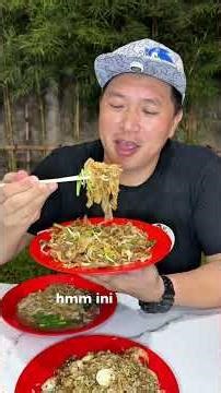 KWETIAU YANG SUDAH 20 TAHUN DI JUAL ‼️ #shorts #viralvideo #kwetiauw #kwetiau #kwetiaw #kuliner