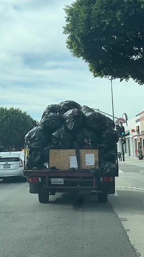 When it hits the street sign ! | Emily and Julien
