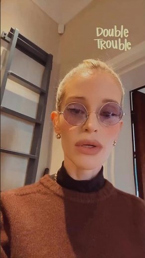 Kelly Osbourne & Sharon Osbourne Twin in Matching Outfits #kellyosbourne #sharonosbourne #shorts