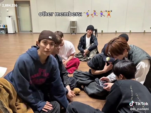 Dunia Seventeen terlalu berisik untuk bonon 😭 #SEVENTEEN #seventeen17_official #KPOP #KPOPEDIT