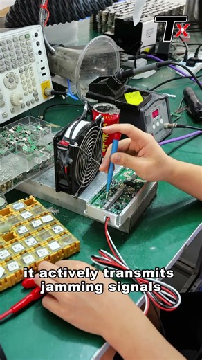 The UAV jamming module has the characteristics of wide range and stable performance #dji #drone