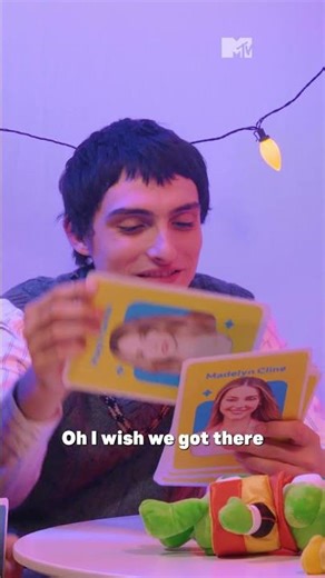 "This is censor-worthy" 😭 the Stranger Things cast are SO funny