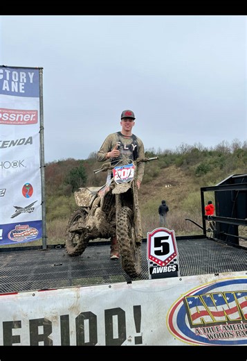 Stretching throttle cables today with @Schriver775 😂