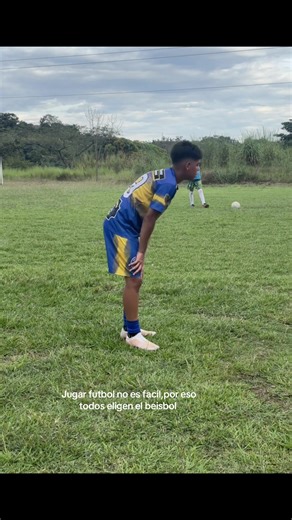 Béisbol y Fútbol: Comparando Dificultades en el Deporte